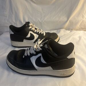 Nike Air Force 1 Black And White Shoes Sneakers AQ3778-994 Womens Size 9.5